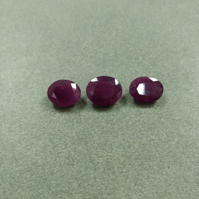 11.00cts Natural Untreated Unheated Ruby Gemstone Oval Shape Emerald Cut 10*8mm 12*9mm 3pcs For Jewelry PURPLISH RED RUBY Gemstone Cut