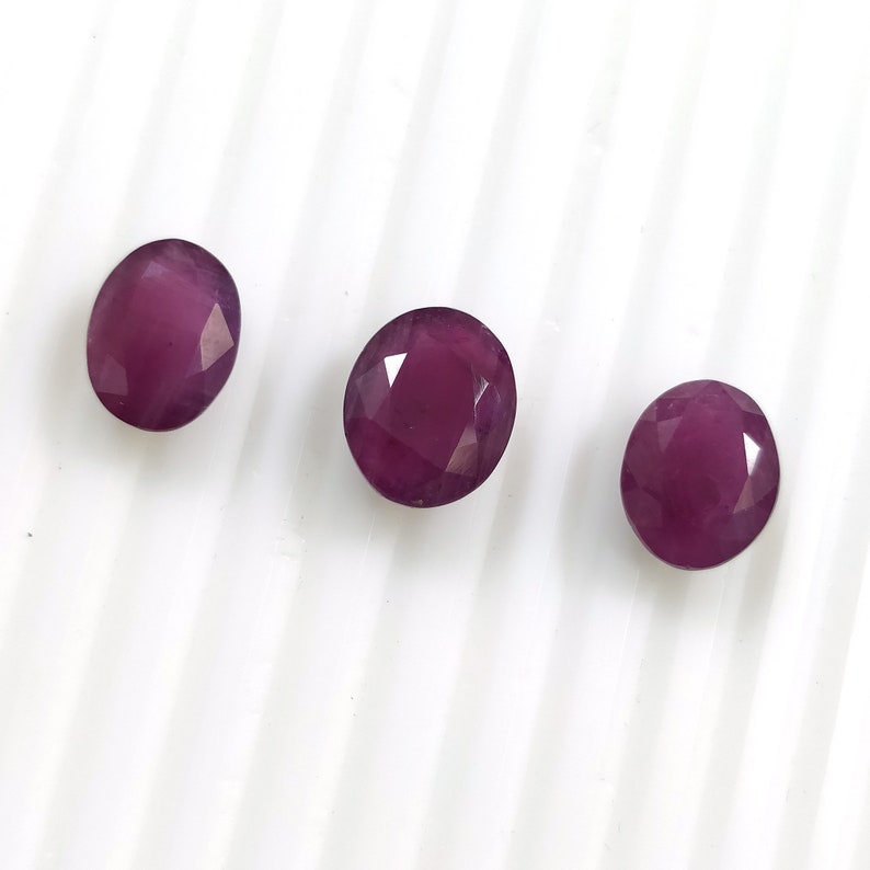 11.00cts Natural Untreated Unheated Ruby Gemstone Oval Shape Emerald Cut 10*8mm 12*9mm 3pcs For Jewelry PURPLISH RED RUBY Gemstone Cut