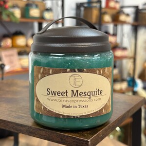 Bougie mesquite sucrée | Bougie Unique | Fabriqué au Texas | Rustique | Cadeau drôle | Cowboy Cowgirl Cadeau pour lui Cadeau pour elle