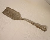Vintage Large 11.5 quot Silverplate Lasagna Server Pastry Cake Server Kings Pattern