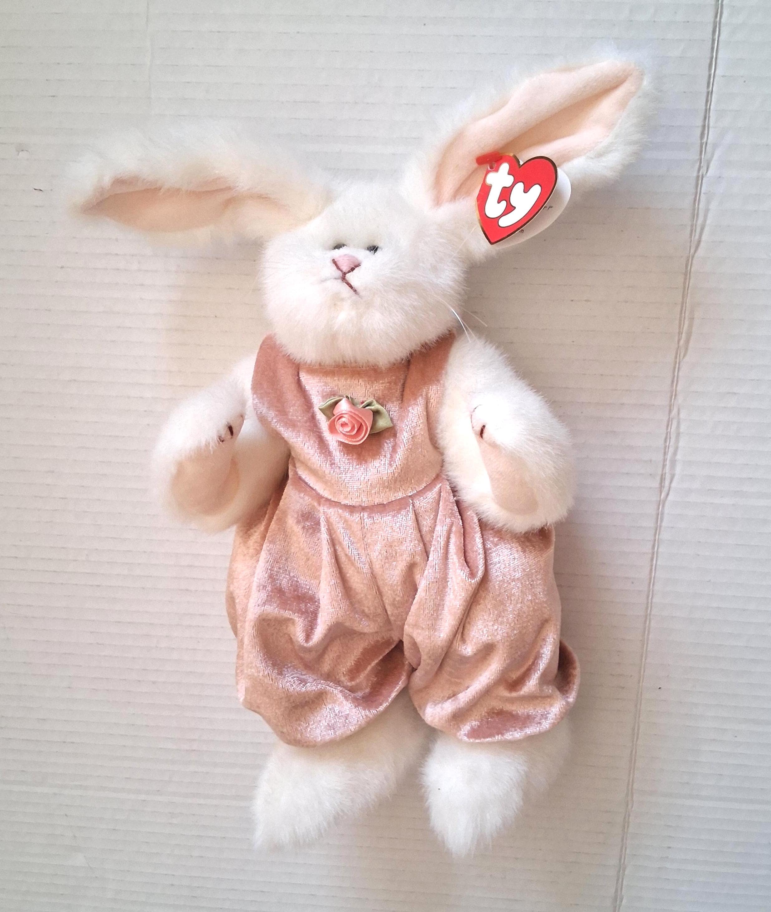 TY Beanie Baby, Sara White Bunny Rabbit (1993) the Attic Treasures