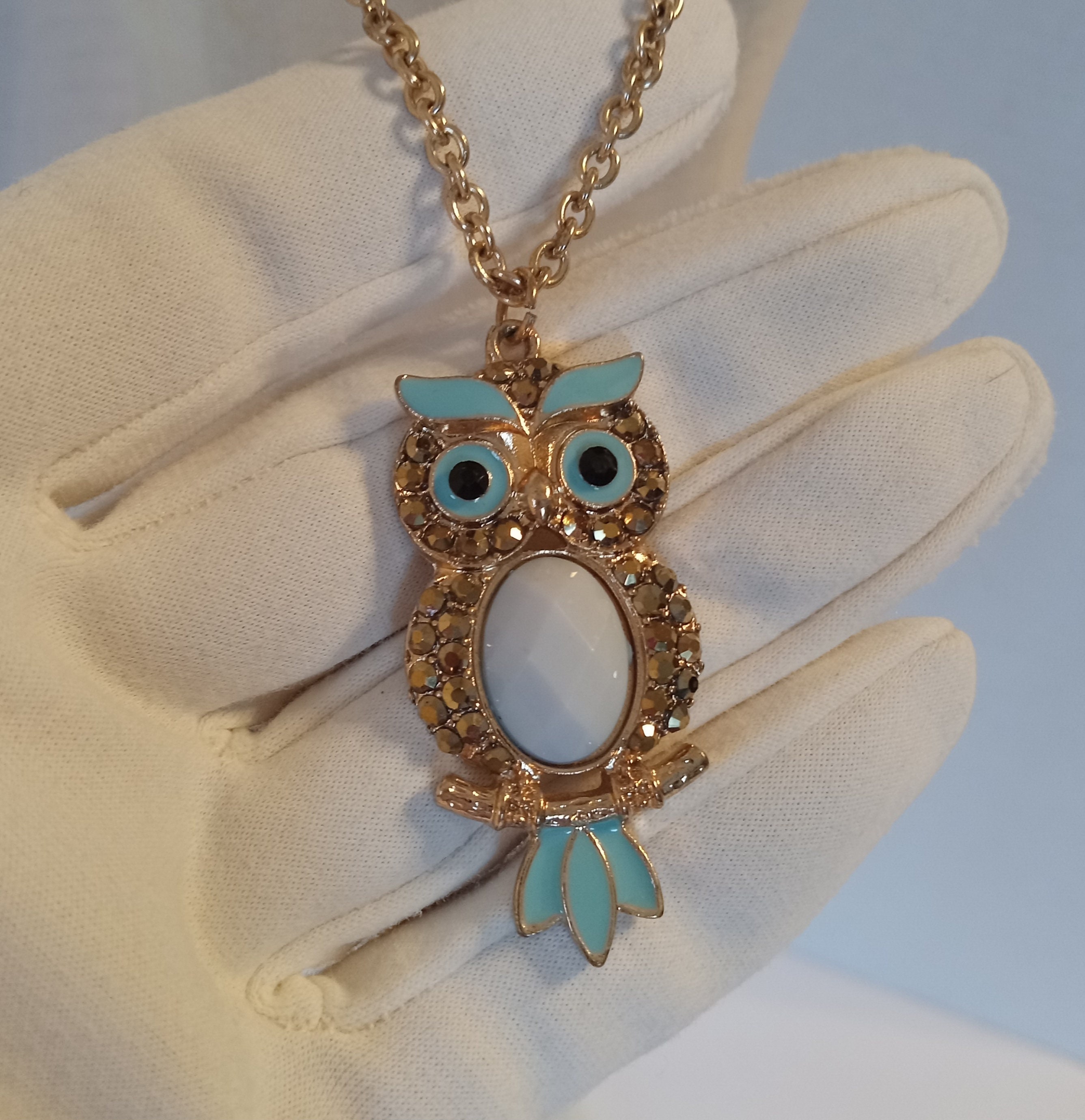 Turquoise Enameled Metal Owl with Marcasites and Faceted Quartz Stone and 19" Gold Tone Metal C