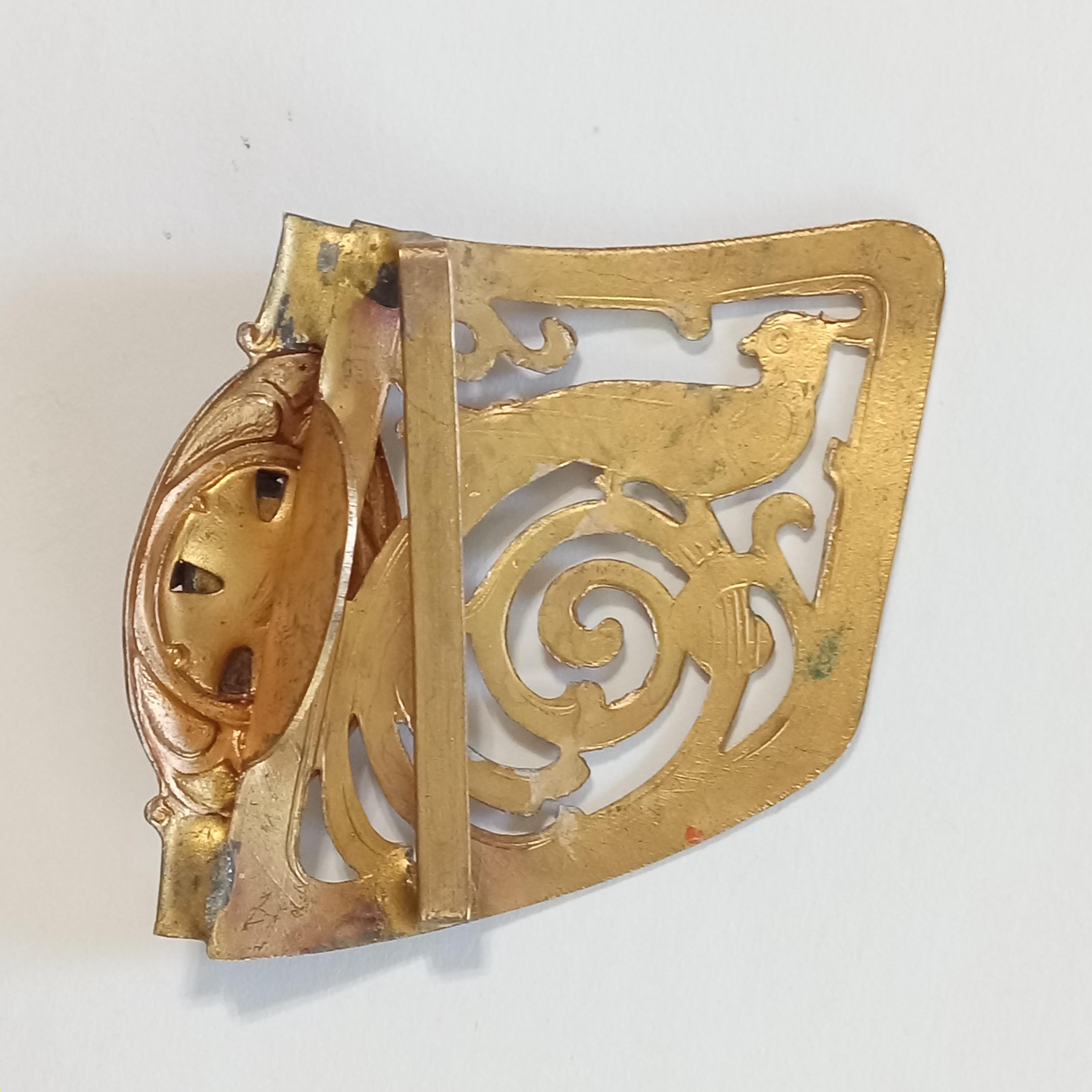 Antique Art Nouveau Bird Belt Buckle: Gold Tone & Amethyst  display picture 1