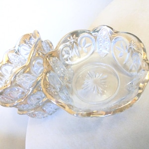 Set of 4 EAPG Berry Bowls / Dessert Bowls Early 1900s Scroll and Daisy pattern Victorian Gold Gilding