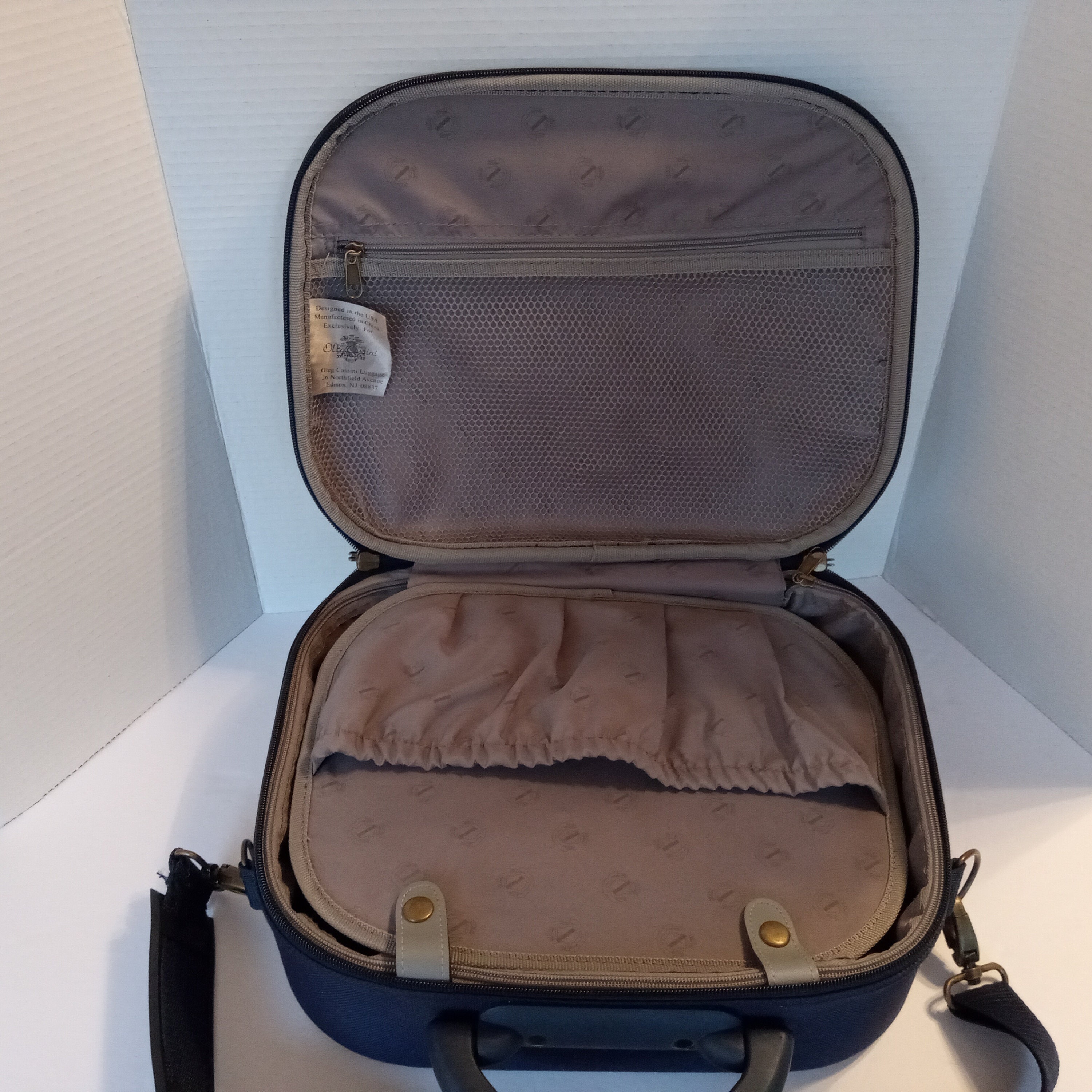 Oleg cassini luggage cheap