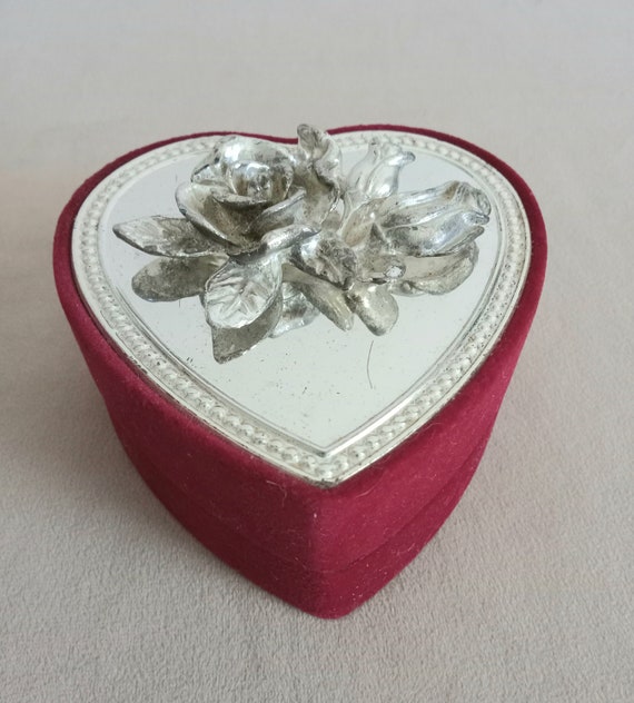 Lovely VTG Red Velvet Heart Jewelry Box Silver Pla