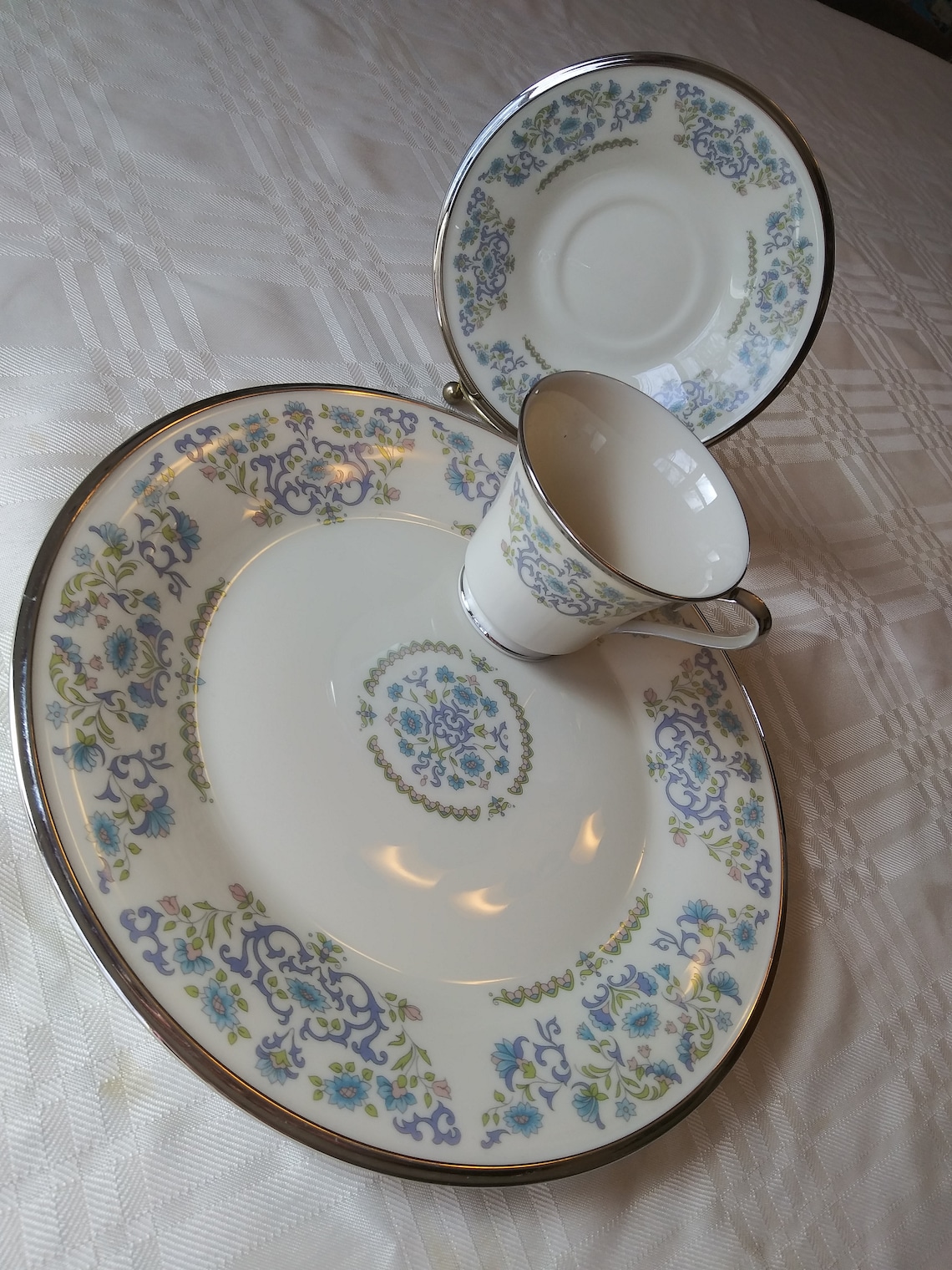 Lenox Fine China Place Setting Desire Pattern Full Silver Etsy