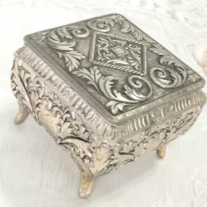 Vintage Silver Tone Trinket Box: Ornate Filigree Footed Jewelry Box
