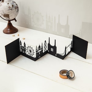 London Skyline Silhouette 3D Papierschnitt Karte