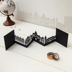 Tunbridge Wells Skyline Silhouette 3D Papercut Karte