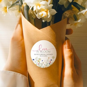 Love in Bloom Sticker, Wildflower Floral Design, Wedding Stickers, Wedding Favor Labels, Stickers Wedding Favors, Bridal Shower Stickers