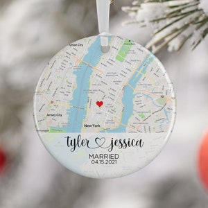 Wedding Ornament Gift, Map Ornament, Wedding Map, Personalized Wedding Gift for Couple, Wedding Ornament, Christmas Gift (MARRIED)