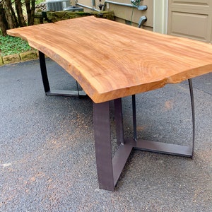 Prairie Live-edge English Elm Dining Room set