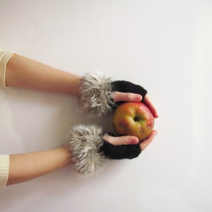 Fingerless Gloves Mittens, Wrist Warmers,in Black with Grey Fur
