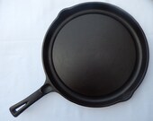 Wagner Ware Cast Iron Fat Free Fryer, 11 1 8 inch shallow skillet, Cast Iron Cookware