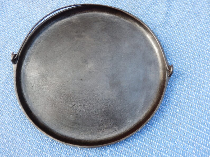 PRICE REDUCED Vintage / Antique Round Cast Iron Griddle with Etsy