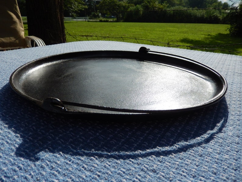 PRICE REDUCED Vintage / Antique Round Cast Iron Griddle with Etsy