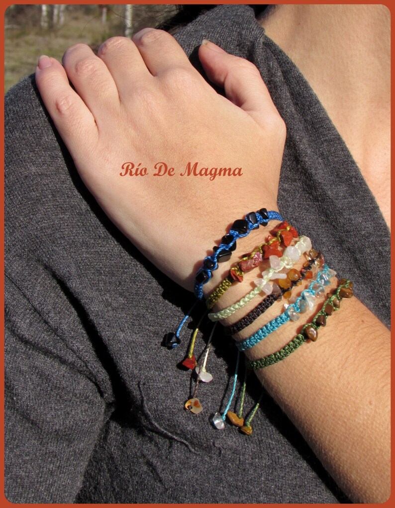 Friendship bracelet with orange agate or red agate in macrame Energy cleaner Brown and carnelian Bracelet with chip stone Square knot