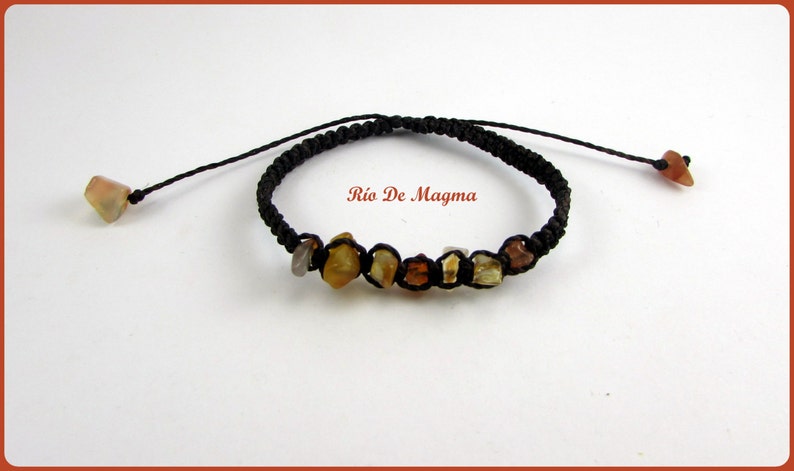 Friendship bracelet with orange agate or red agate in macrame Energy cleaner Brown and carnelian Bracelet with chip stone Square knot