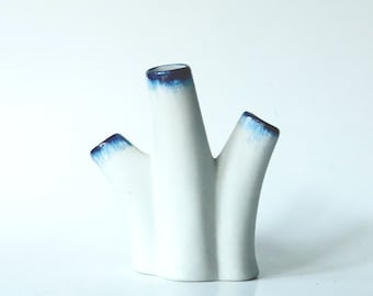30% discount Capodimonte porcelain gray and blue modern art, modern, blue, small vase, flower bowl design, Italian design furniture
