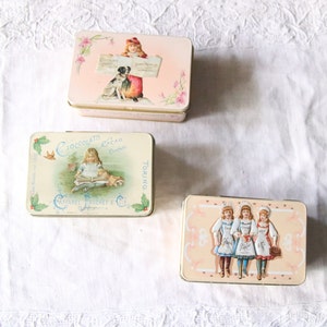 set of 3 vintage Caffarel boxes in pastel pink and blue colors, relief, bonbon