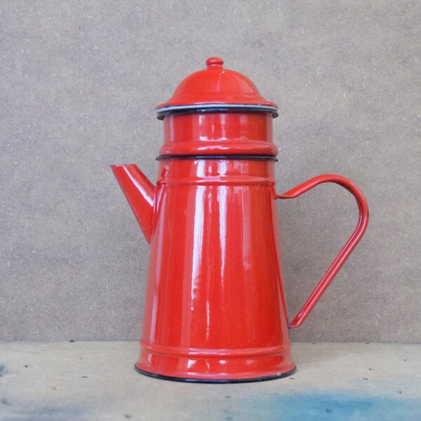 Français Appuyez sur vintage cafetière, émail rouge, décor de cuisine, cafetière rouge, émaillé de fosse, décor à la maison