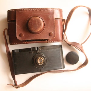 Purma Special Vintage camera, bachelite camera, with case, collectible camera