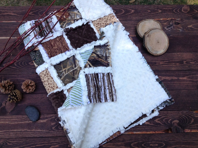 Camo baby bedding DUCK HUNT\u2013 Feature Collections: Real Tree Duck Camo /& Max 4 Advantage Camo Hunting blanket woodgrain Baby Rag Quilt