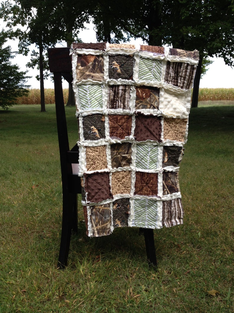 Camo baby bedding DUCK HUNT\u2013 Feature Collections: Real Tree Duck Camo /& Max 4 Advantage Camo Hunting blanket woodgrain Baby Rag Quilt