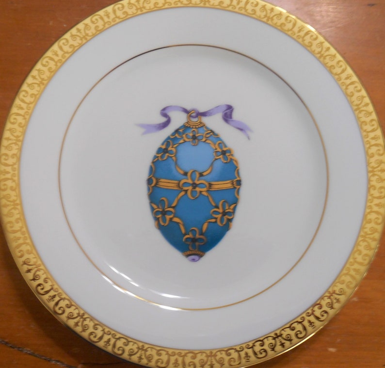 Gold BuffetRoyal Gallery8 1/2Vintage Plate Price Is Per PlateFabergé Egg StyleDifferent Colors AvailableGold Tone ScrollPre-Owned image 3