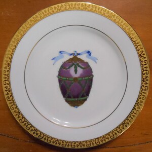 Gold BuffetRoyal Gallery8 1/2Vintage Plate Price Is Per PlateFabergé Egg StyleDifferent Colors AvailableGold Tone ScrollPre-Owned image 4