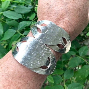 Antique Silverware Bracelets for Women, Upcycled Flatware Spoon Bracelet Gift For Sister, Silver Spoon Bridesmaids Wedding Jewelry Gift