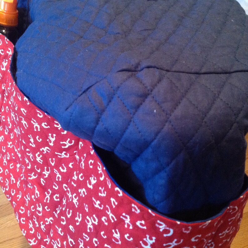 Horse saddle rack cover 10 storage pockets washable navy quilted cotton show storage item show award redwhite horse shoe print