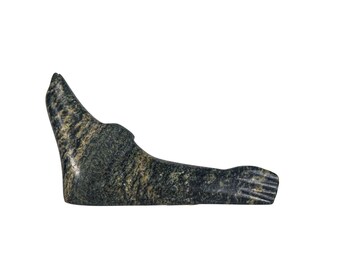 Inuit Soapstone Carving: Seal Design (44-G34)