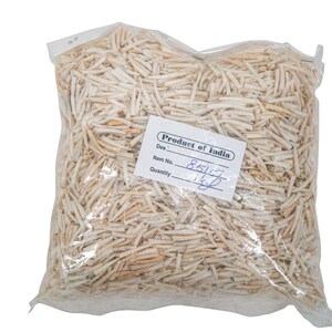 One KG Bag (2.2 lbs) of Low Grade Yellowed 0.25&quot; to 1&quot; Dentalium octagulatum Shells (267-KG-LQS) 9UD6