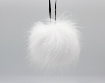 Arctic Fox Fur Pompom (1267-AFNA) 1267-AFNA