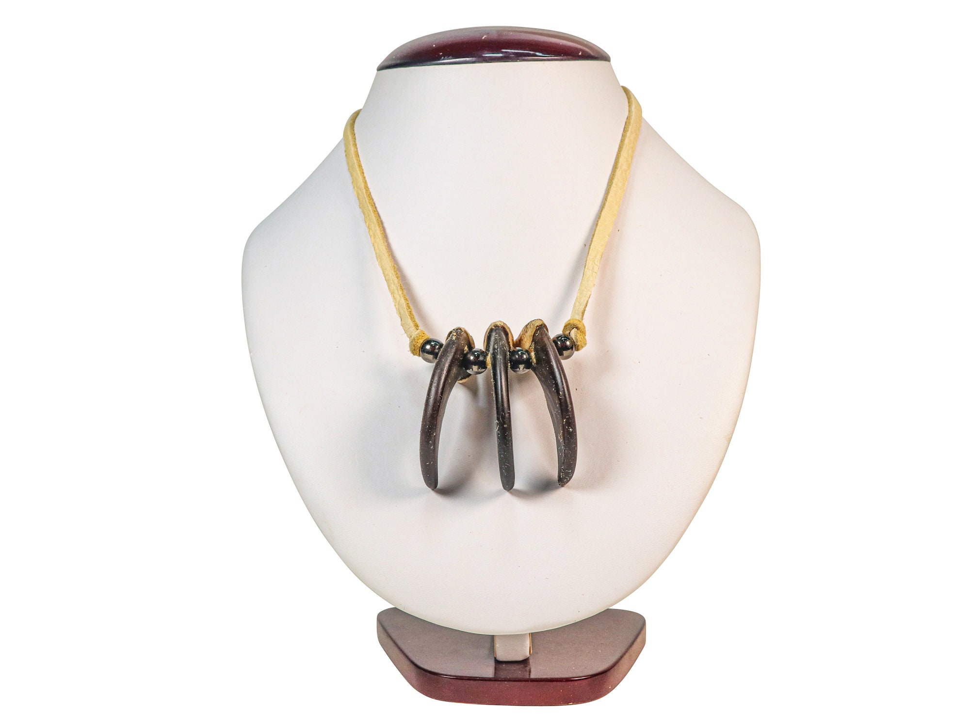 Native Assembled Realistic Bear Claw Necklace: 3-claw (368