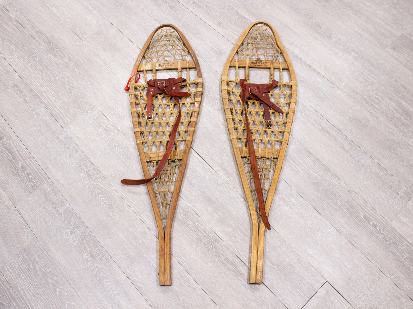 Authentic Vintage Pair of Used Snowshoes 4790G3390 Y8U Etsy