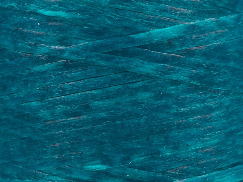 Zelikovitz Artificial Sinew For Crafting – Turquoise, 20yd, 50 Lb Test