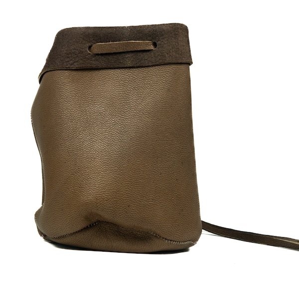 Large Olive Brown Leather Bullet Bag (1275-L-OB) 9UL6