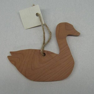 Cedar Silhouette Ornament: Goose (523-05) Y2H
