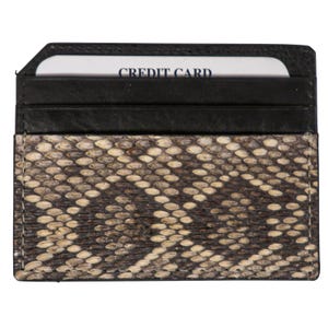 Cartera delgada con tarjetero de piel auténtica de serpiente de cascabel del este de Texas (598-CH260ASE) Y2L