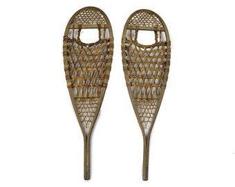 Antiqued Snowshoes (543-1448)