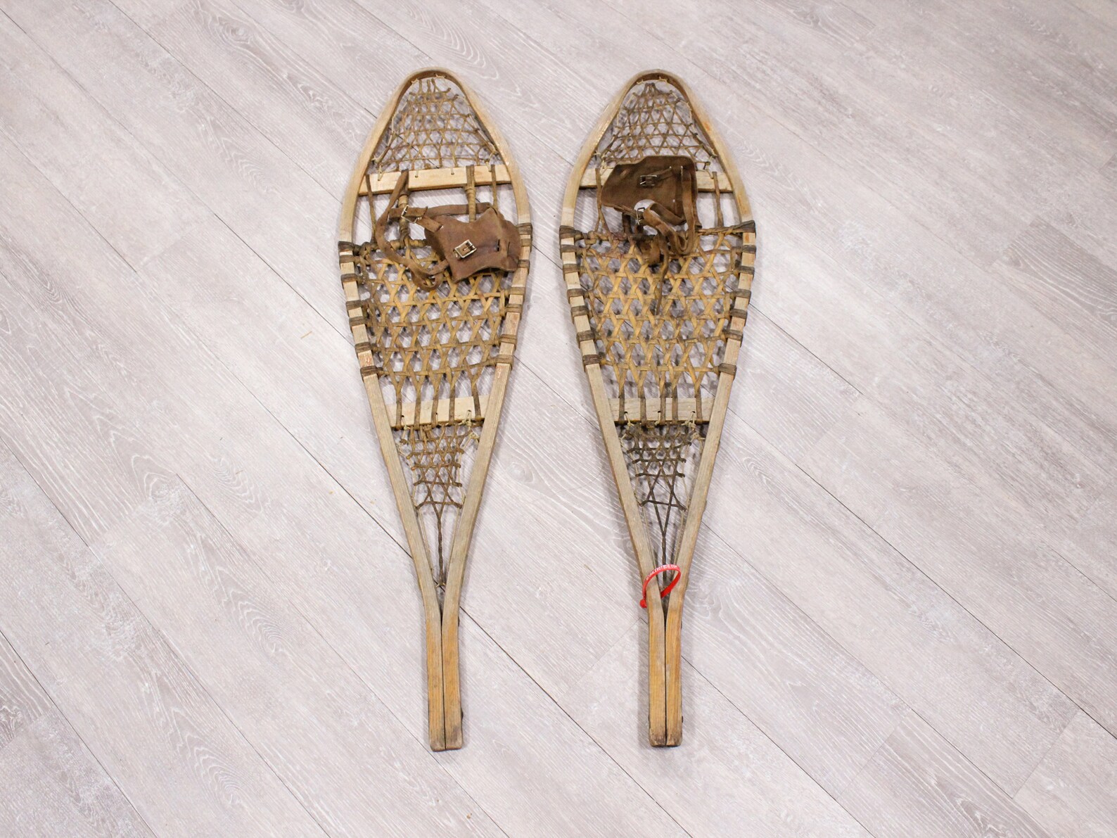 Authentic Vintage Pair of Used Snowshoes 4790G3474 Y2I Etsy