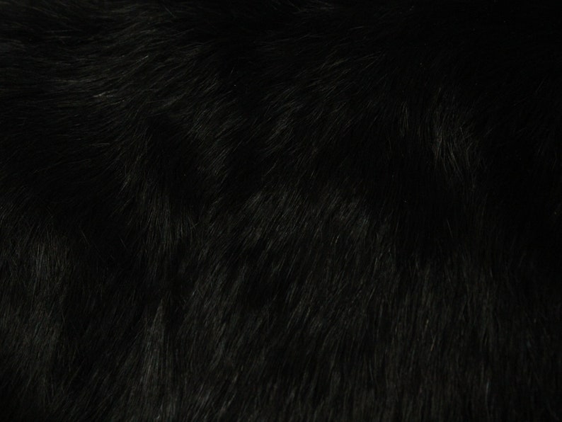 140-3L-BK Black L22 Dyed #3 Rabbit Plate