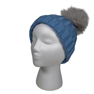 Baby Blue 100% Merino Wool Hat with Natural Real Blue Fox Pompom (1292-BFNABB-AS) Y2N