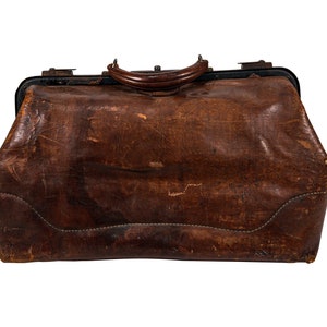 Antique Leather Doctor’s Bag (1112-10-G01) Y2N