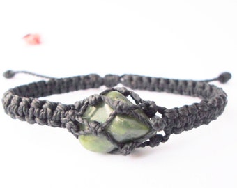 Jade bracelet, nephrite jade, green jade bracelet, jade mens bracelet, jade jewelry, nature lovers, boho chic, macrame bracelet, zen, yoga