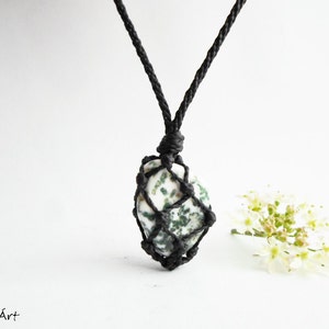 Macrame necklace with a tree agate stone