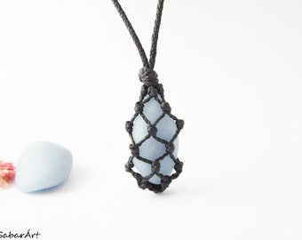 Handmade angelite necklace in macrame